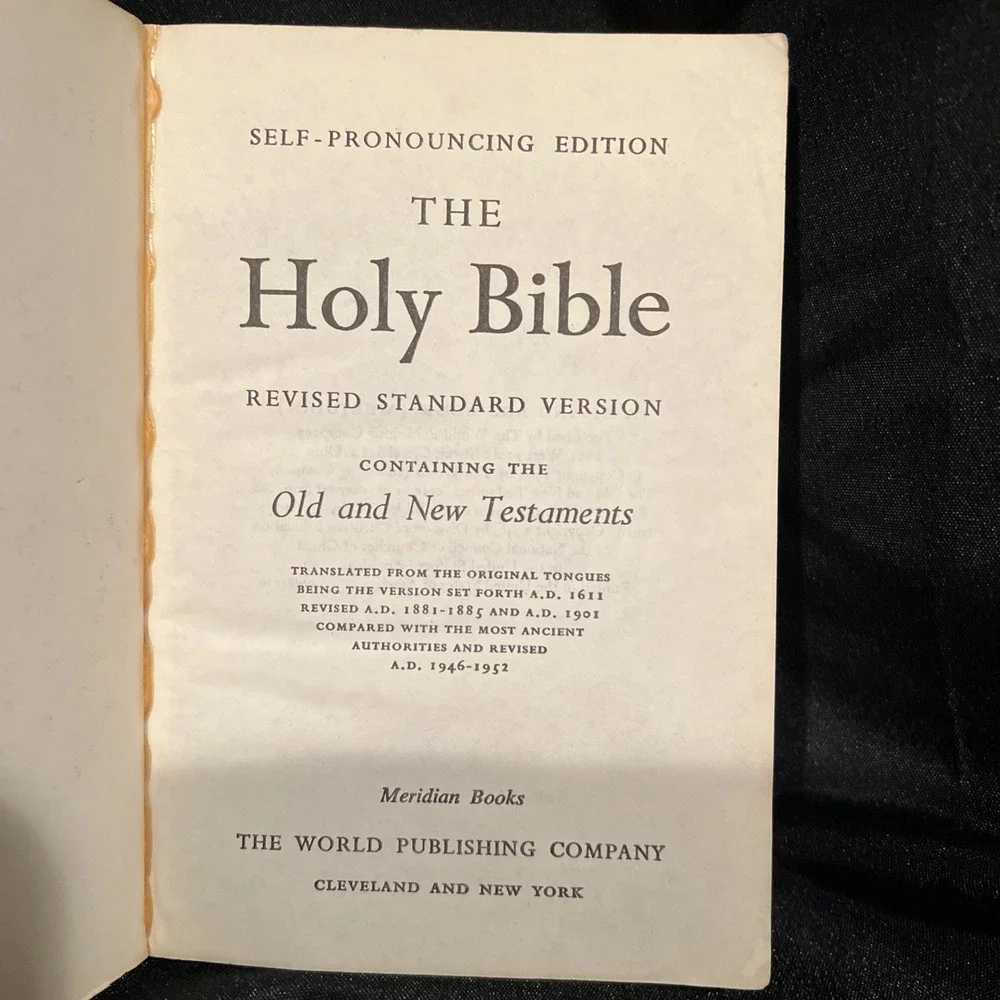 The Holy Bible / Revised standard version‎ 1962 Living Age/Meridian Books